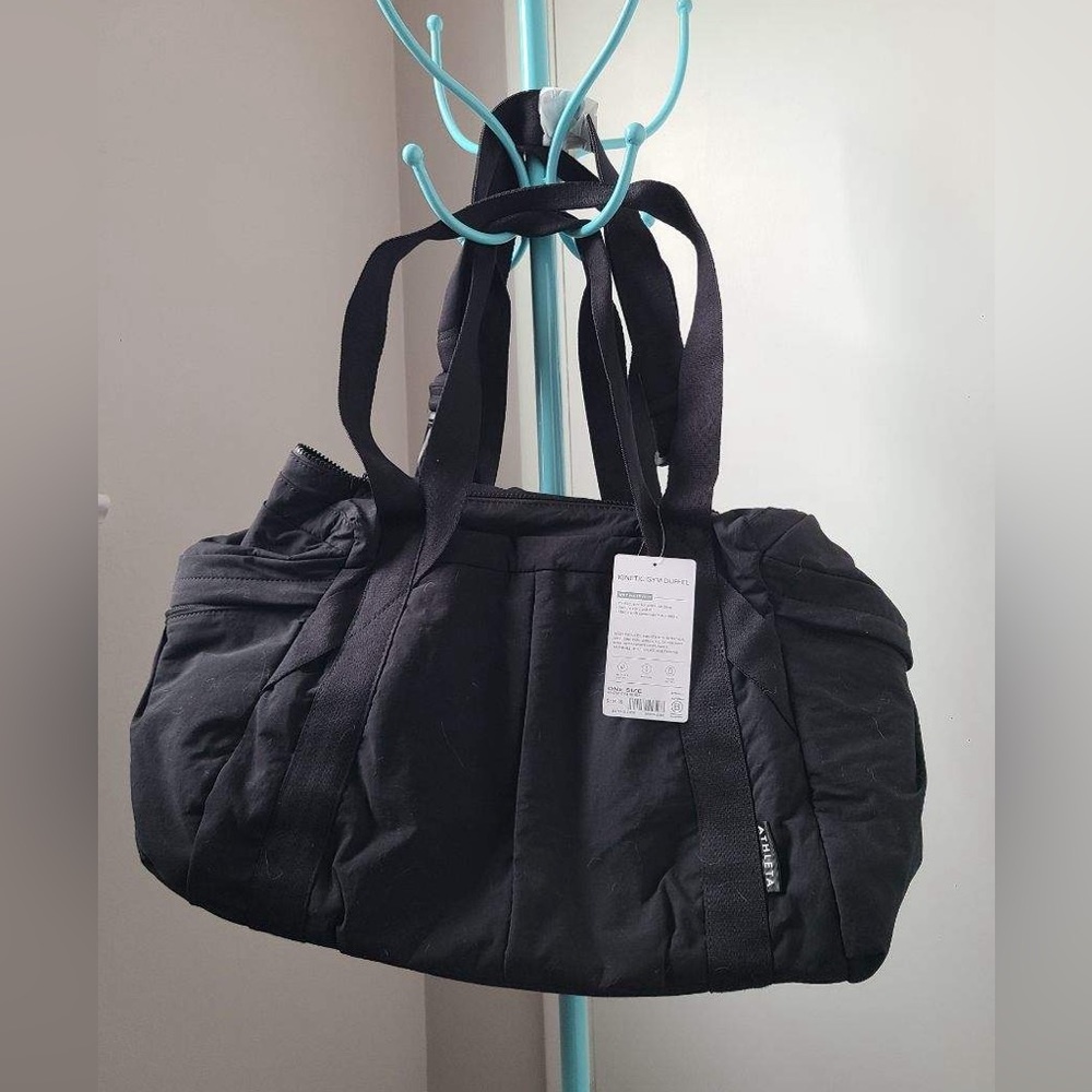 Athleta Kinetic Duffle Bag Gym black Travel Weekender Nylon NEW NWT
